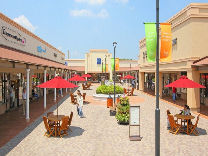 酒酒井PREMIUM OUTLETS



